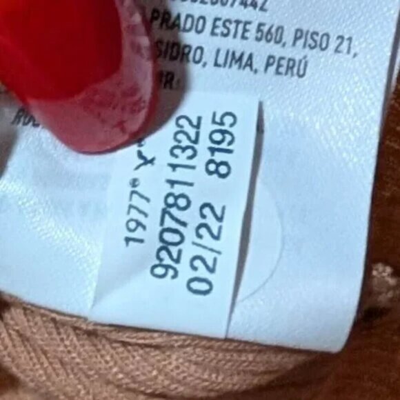 NEW AE | Ribbed Cinch-Front Flutter Sleeve Tee - Picture 8 of 8